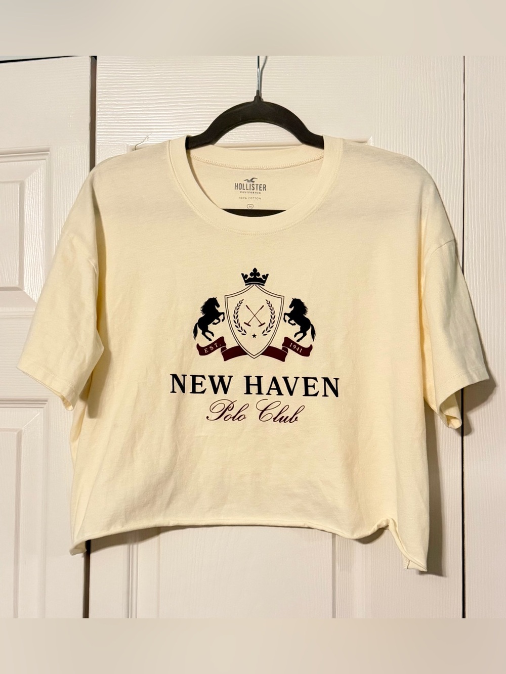 Hollister Cream "New Haven Polo Club" Crop Top